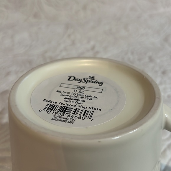 Dayspring 11 oz Believe textured mug, NWT - Picture 12 of 12